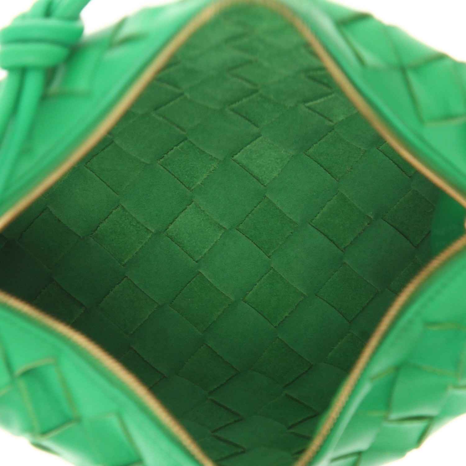 Bolso de mano Bottega Veneta  Loop modelo pequeño  en cuero intrecciato verde - Detail D3