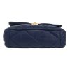 Chanel  19 shoulder bag  in navy blue quilted leather - Detail D1 thumbnail