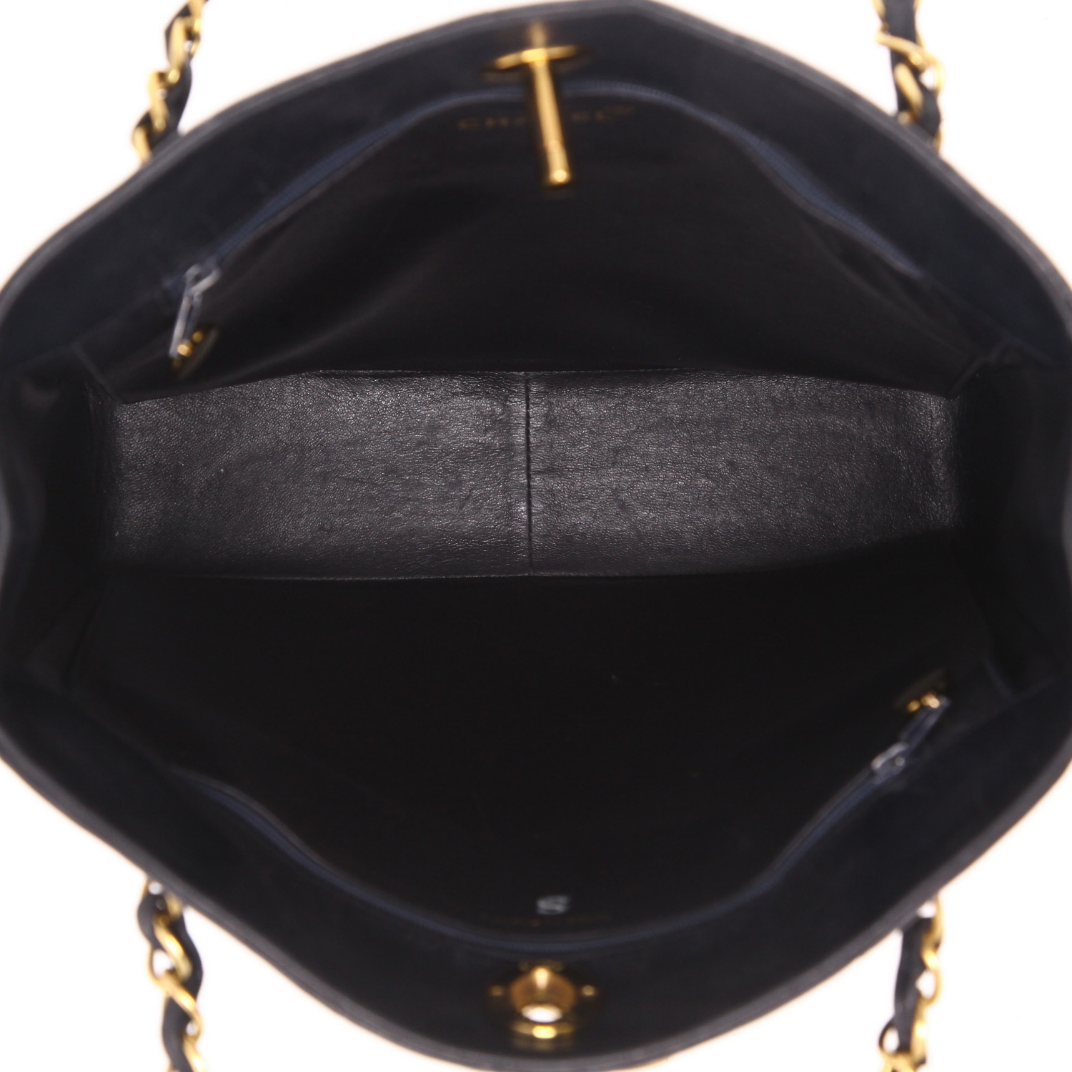 Chanel  Vintage handbag  in navy blue quilted leather - Detail D3