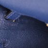 Hermès  Kelly 25 cm handbag  in blue epsom leather - Detail D4 thumbnail