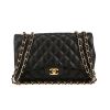 Bolso de mano Chanel  Timeless Jumbo en cuero acolchado negro - 360 thumbnail