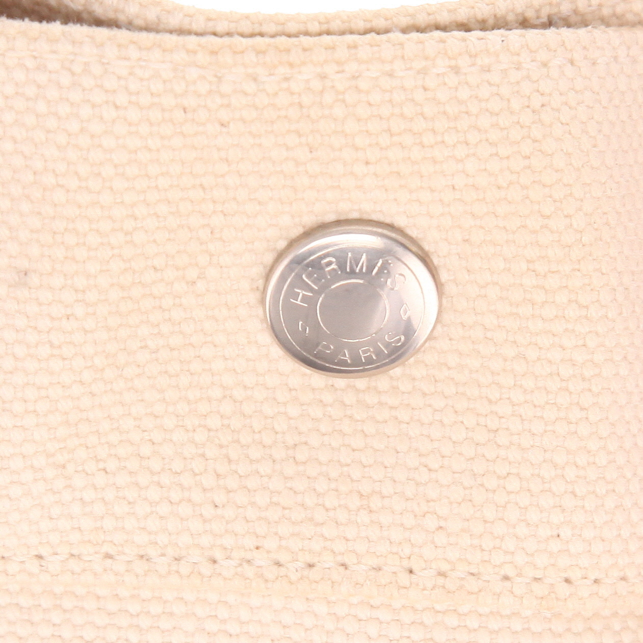 Hermès  Toto Bag - Shop Bag shopping bag  in beige and purple canvas - Detail D2
