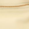 Bolso bandolera Bottega Veneta  Cassette en cuero beige - Detail D2 thumbnail