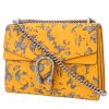 Bolso para llevar al hombro o en la mano Gucci  Dionysus en lona Monogram revestida beige y amarilla y Veau velours amarillo - 00pp thumbnail