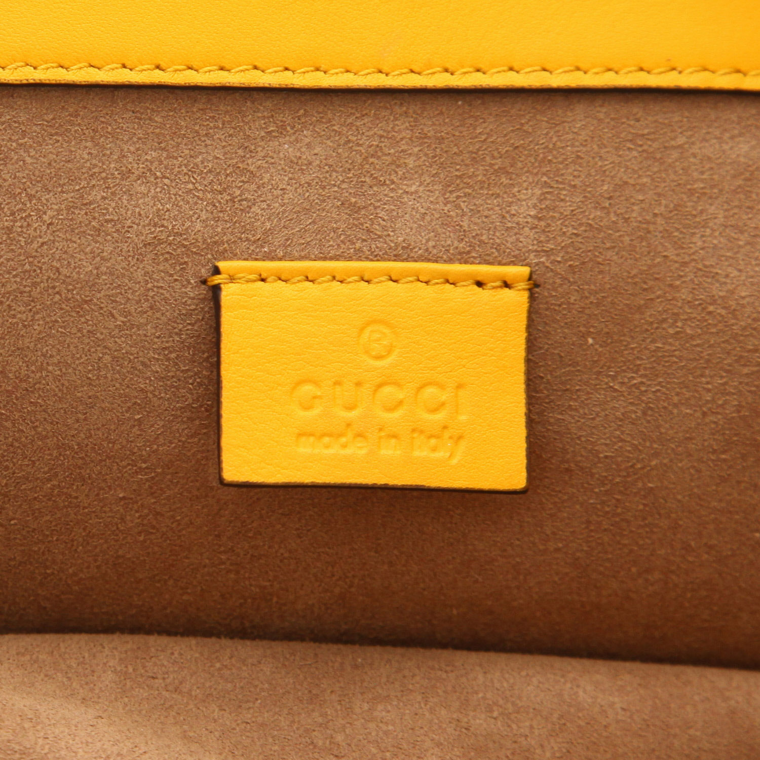 Gucci  Dionysus bag worn on the shoulder or carried in the hand  in beige and yellow monogram canvas  and yellow Veau velours - Detail D2