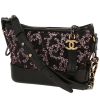 Borsa a tracolla Chanel  Gabrielle  modello piccolo  in paillettes nere e rosa e pelle nera - 00pp thumbnail