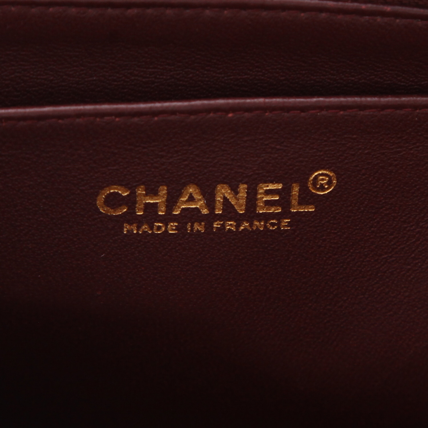 Chanel  Timeless Jumbo handbag  in black quilted leather - Detail D2