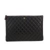 Chanel   pouch  in black quilted grained leather - 360 thumbnail