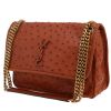 Bolso bandolera Saint Laurent  Niki en avestruz color oro - 00pp thumbnail