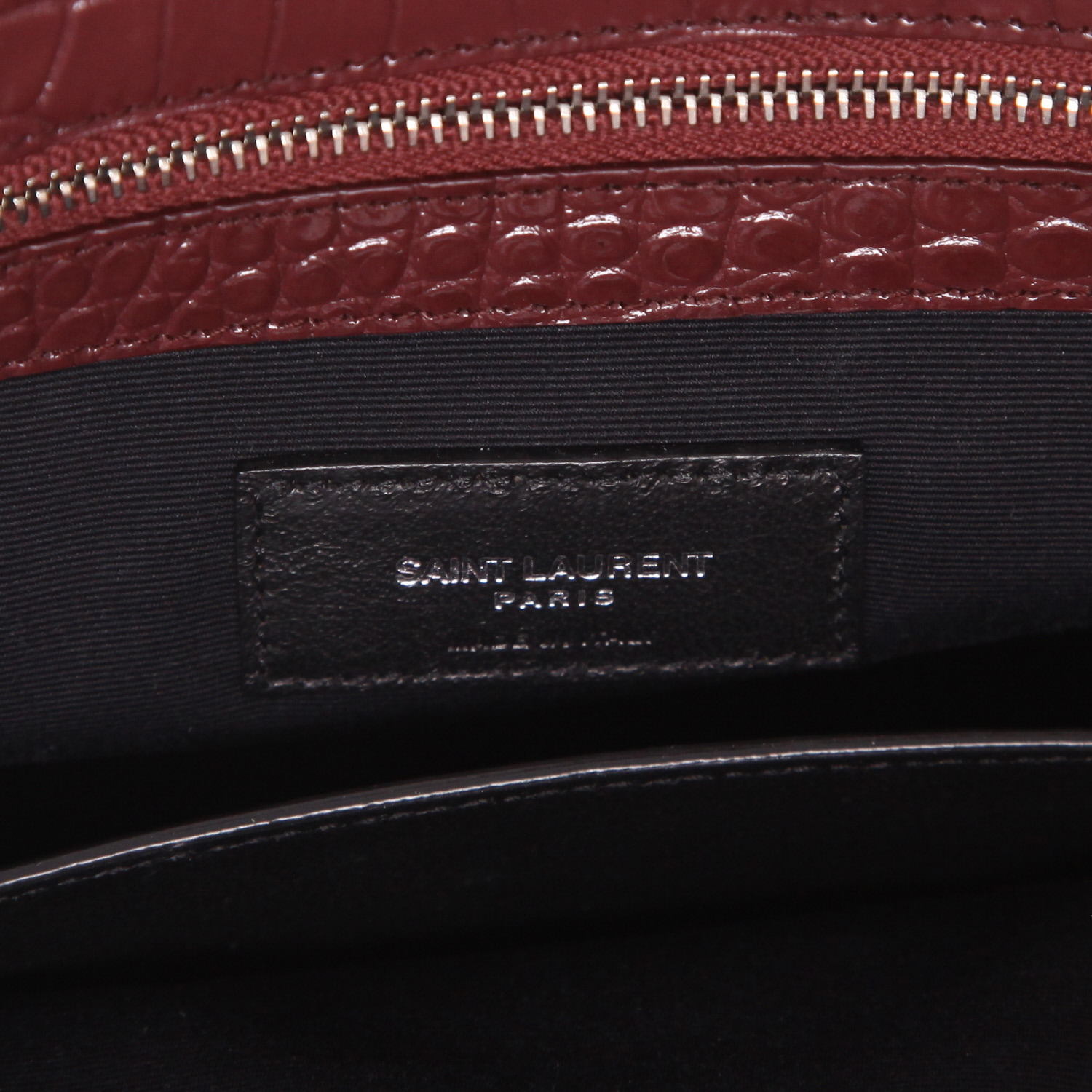 Bolso de mano Saint Laurent  Manhattan en cuero color burdeos - Detail D2
