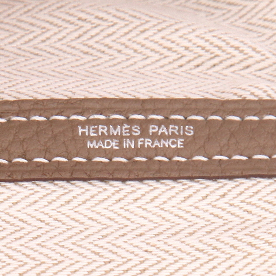 Hermès  Garden shopping bag  in etoupe togo leather - Detail D2