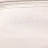 Bolso de mano Chanel   en cuero blanco - Detail D2 thumbnail