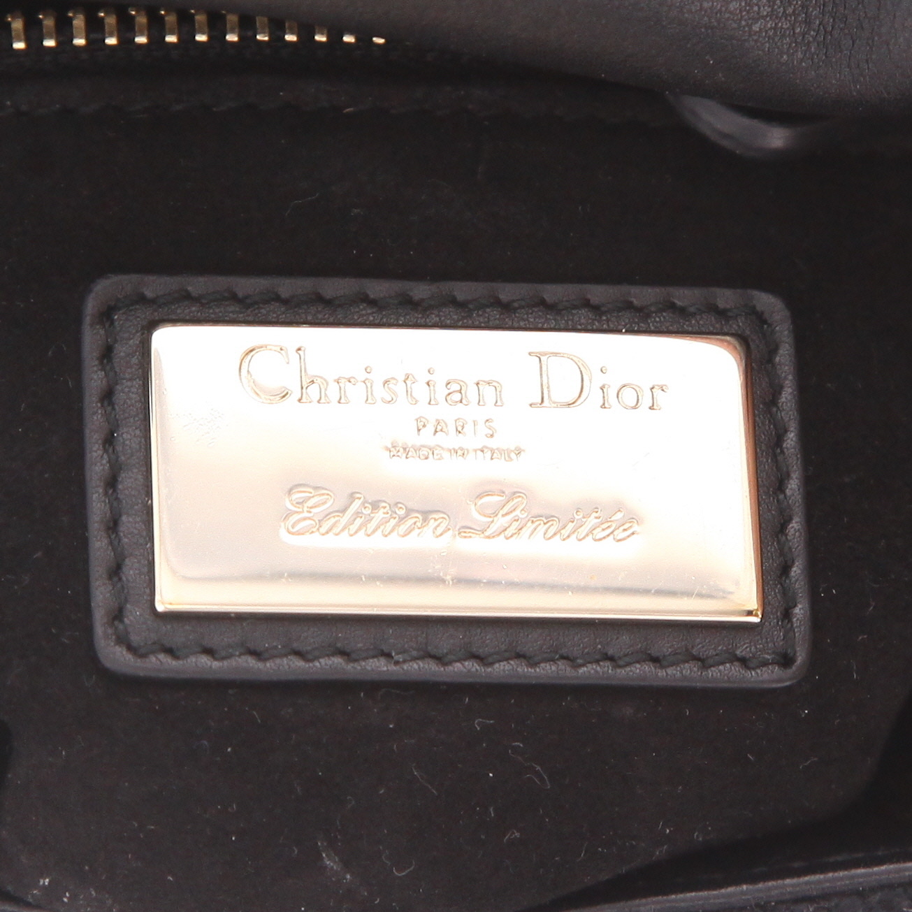 Dior  Lady Dior handbag  in black leather - Detail D2