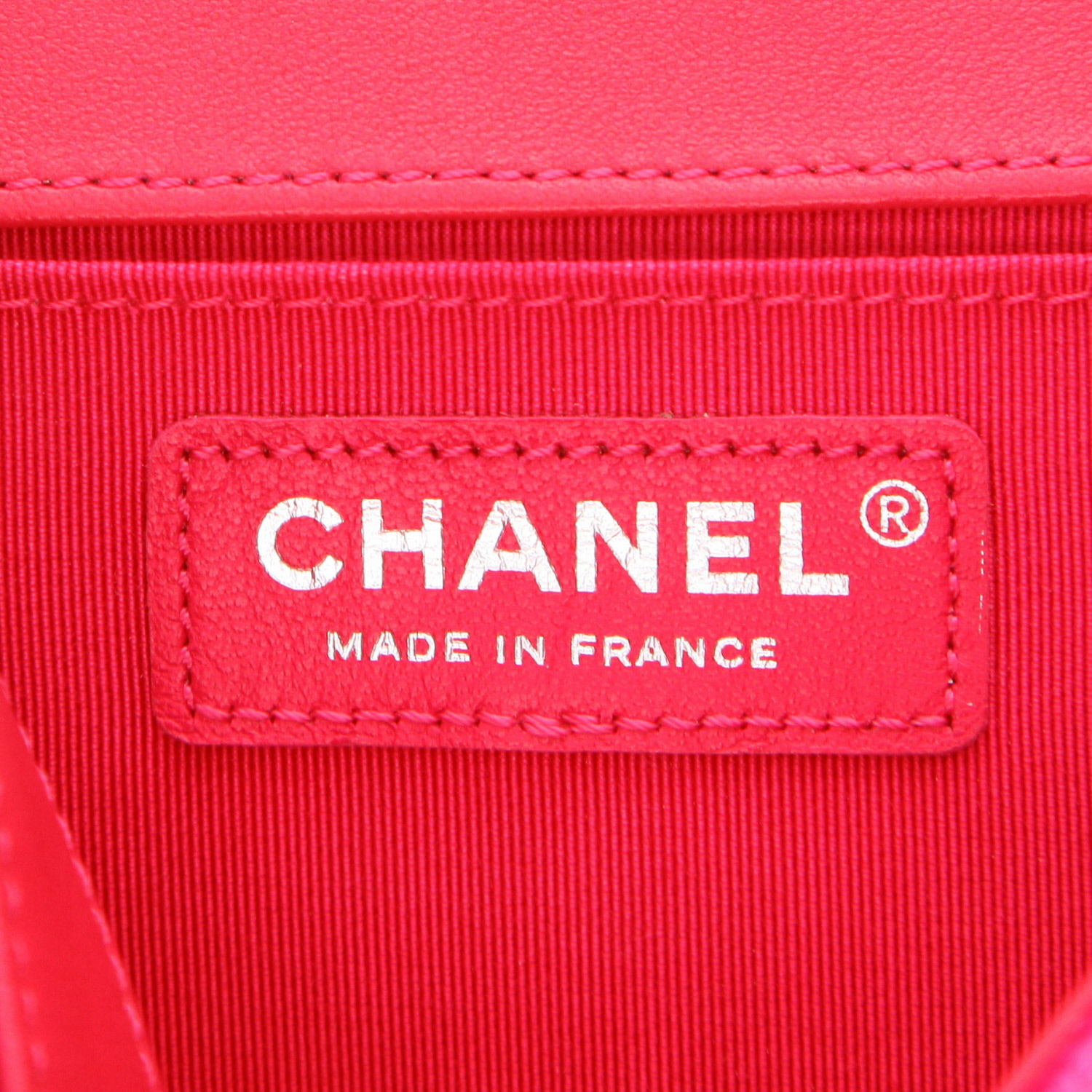 Chanel  Boy shoulder bag  in pink velvet - Detail D2