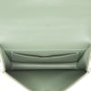 Bolso bandolera Dior  30 Montaigne mini  en cuero verde - Detail D3 thumbnail