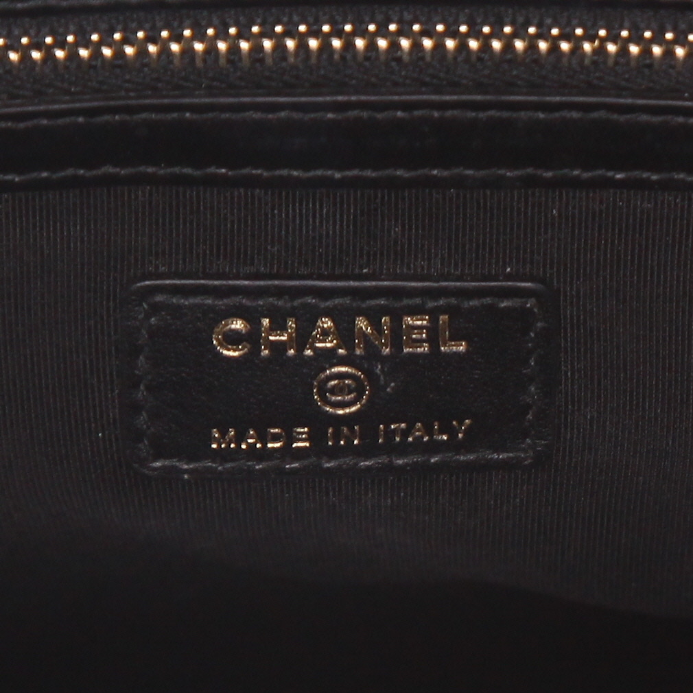 Pochette Chanel   in pelle trapuntata nera - Detail D2