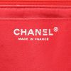 Chanel  Timeless Maxi Jumbo shoulder bag  in pink quilted leather - Detail D2 thumbnail