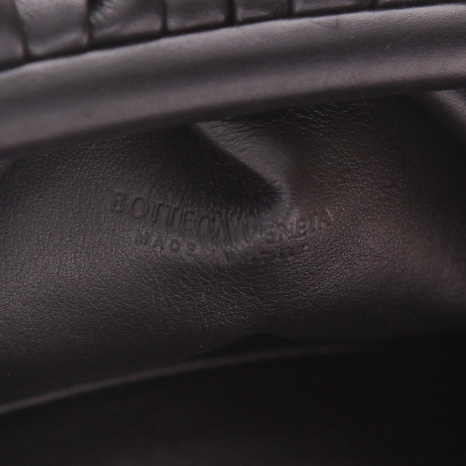 Borsa a tracolla Bottega Veneta  Pouch in pelle nera - Detail D2