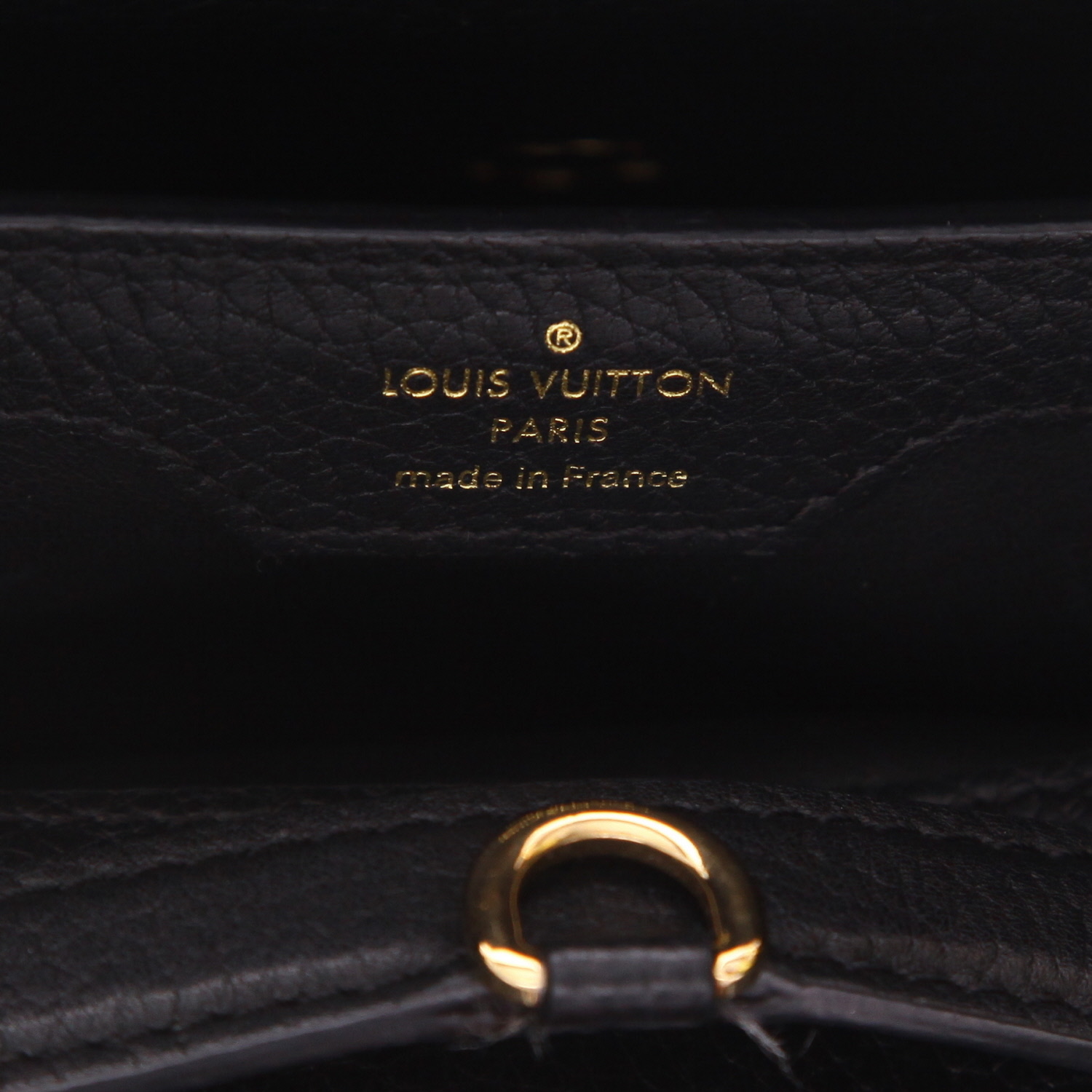 Louis Vuitton  Capucines medium model  handbag  in black leather taurillon clémence - Detail D2
