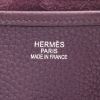 Borsa a tracolla Hermès  Evelyne in pelle togo viola Raisin - Detail D2 thumbnail