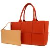 Bolso de mano Bottega Veneta  Arco en cuero intrecciato naranja - 00pp thumbnail