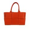 Bolso de mano Bottega Veneta  Arco en cuero intrecciato naranja - 360 thumbnail