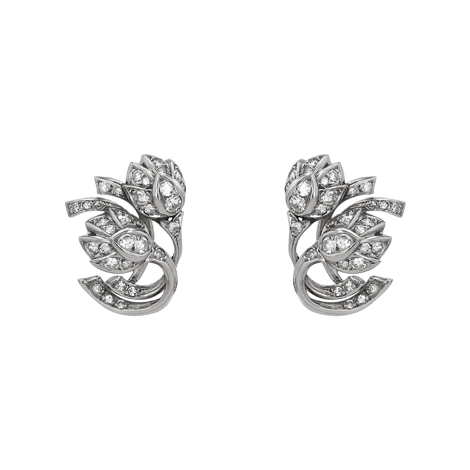 Paire de boucles d'oreilles Vintage  en platine et diamants