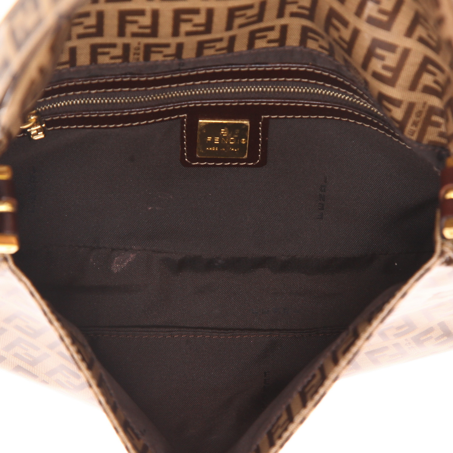 Sac à main Fendi  Baguette en cuir verni monogram marron - Detail D3