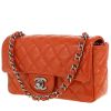 Bolso de mano Chanel  Mini Timeless en charol acolchado naranja - 00pp thumbnail