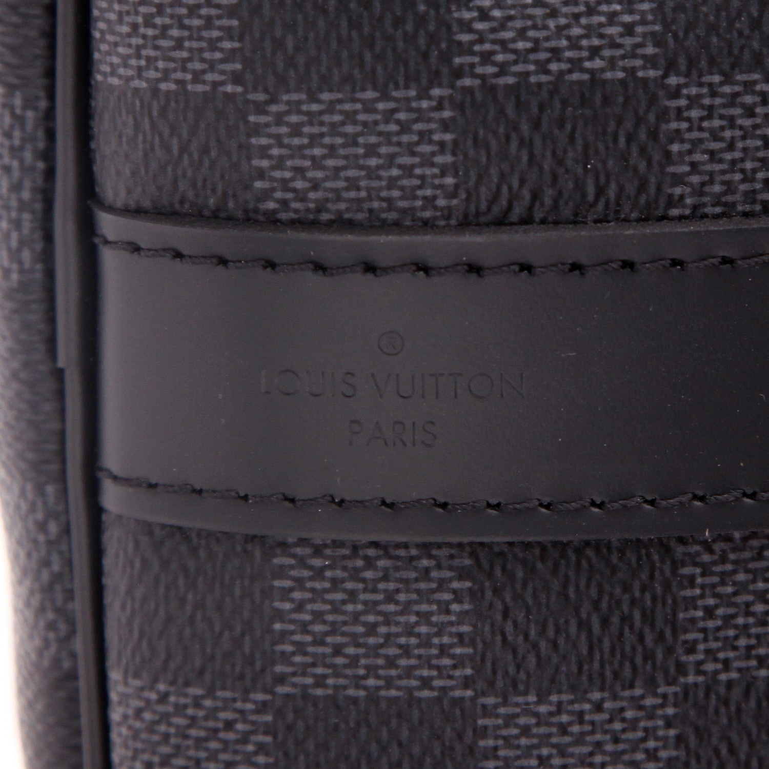 Sac de voyage Louis Vuitton  Keepall 45 en toile damier gris Graphite et cuir noir - Detail D2