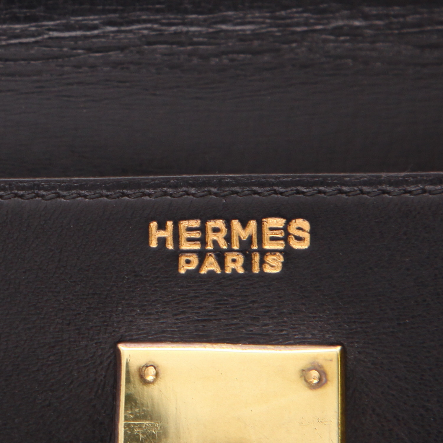 Bolso de mano Hermès  Kelly 35 cm en cuero box negro - Detail D2
