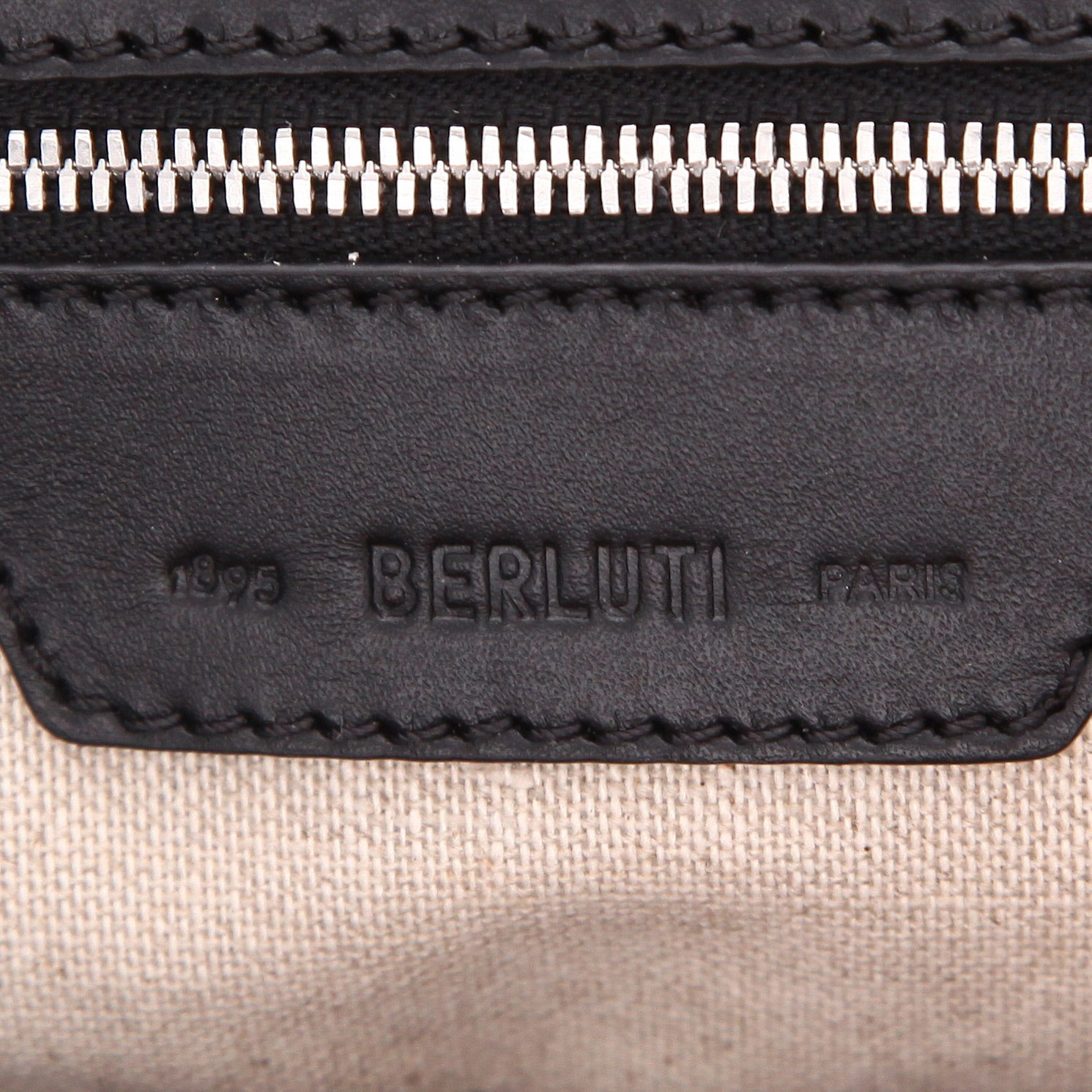 Shopping bag Berluti  Scritto in pelle nera - Detail D2