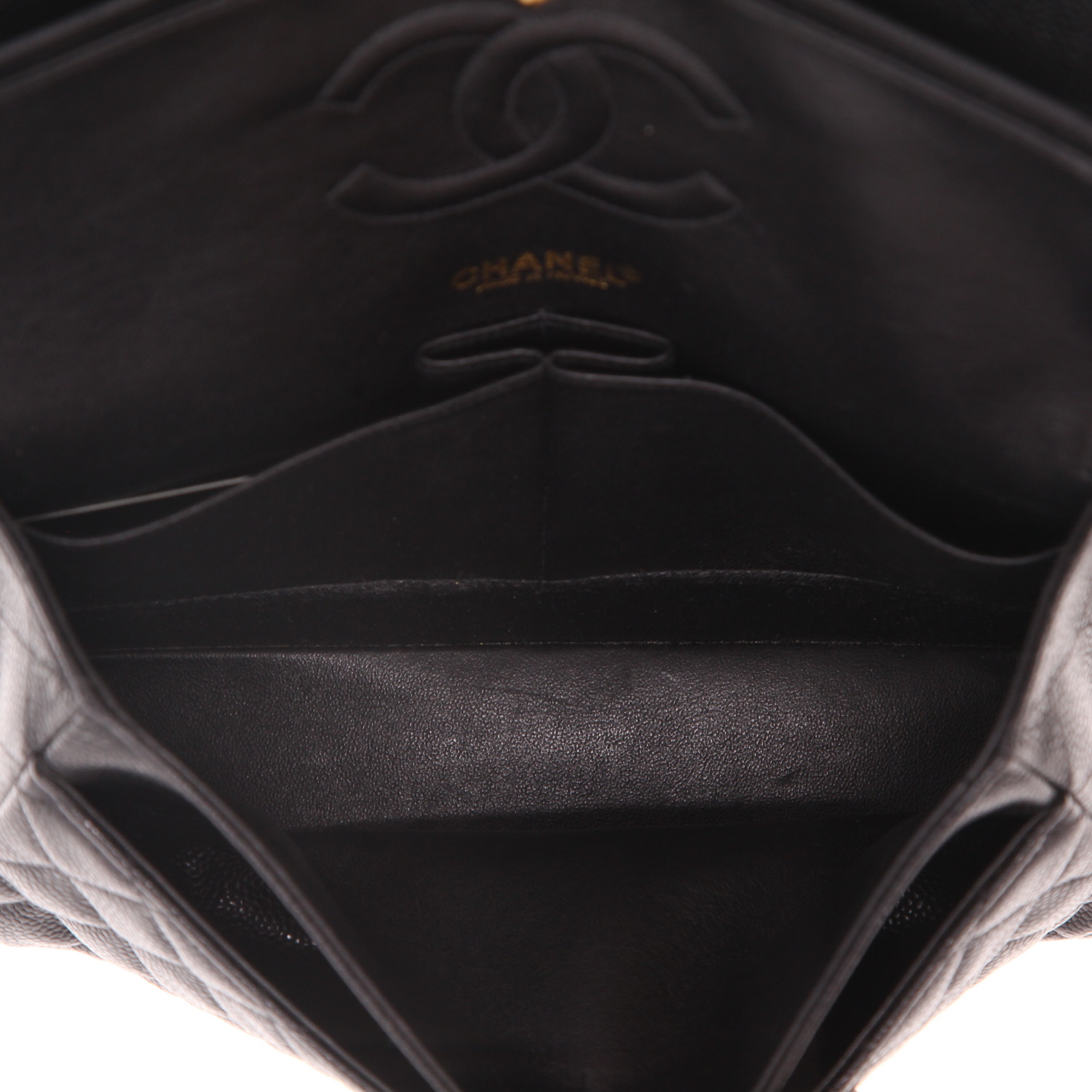 Bolso de mano Chanel  Timeless Classic en cuero granulado acolchado negro - Detail D3