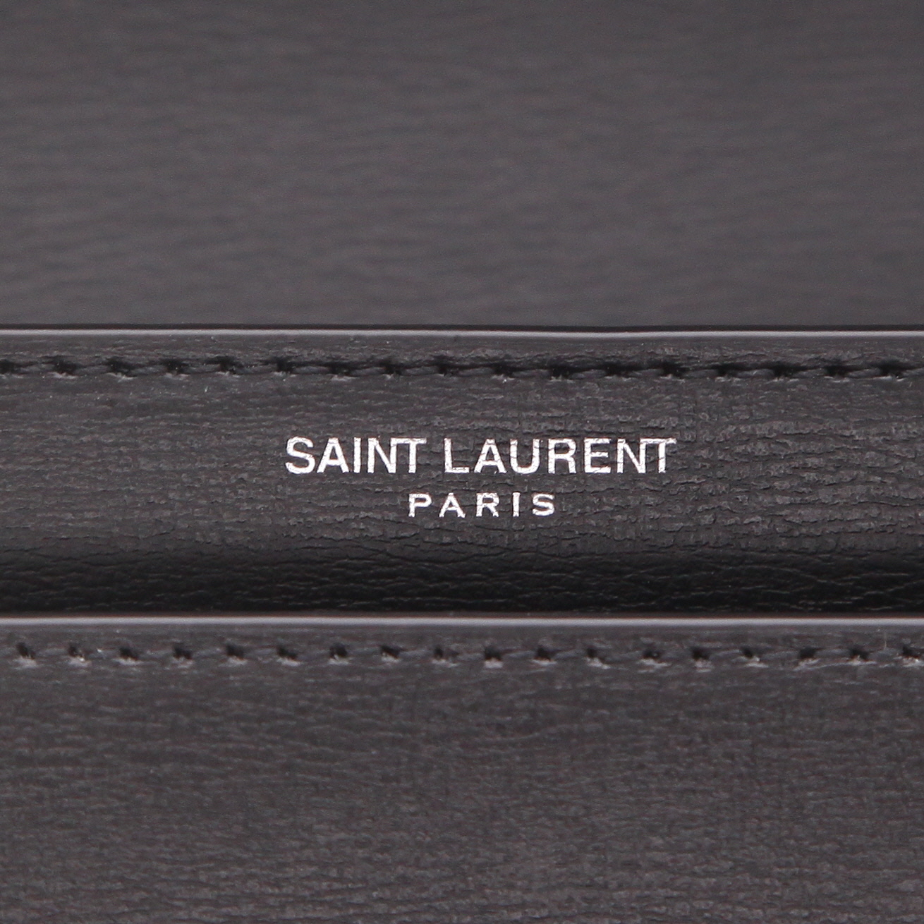 Sac bandoulière Saint Laurent  Sunset moyen modèle  en cuir noir - Detail D2