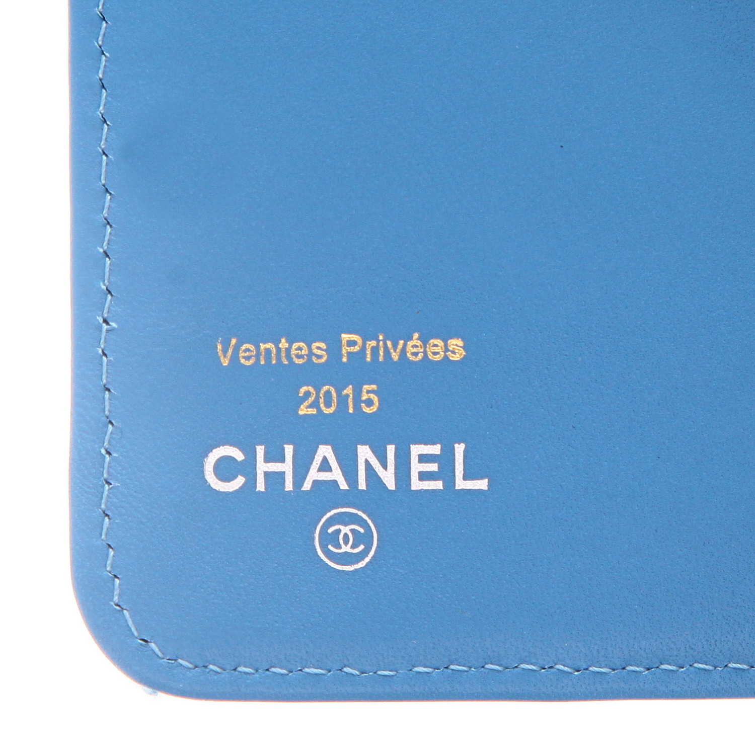 Portefeuille Chanel   en cuir grainé matelassé bleu - Detail D2