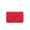 Chanel  Wallet on Chain shoulder bag  in pink patent quilted leather - 360 thumbnail