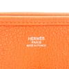 Bolso bandolera Hermès  Evelyne en cuero togo naranja - Detail D2 thumbnail