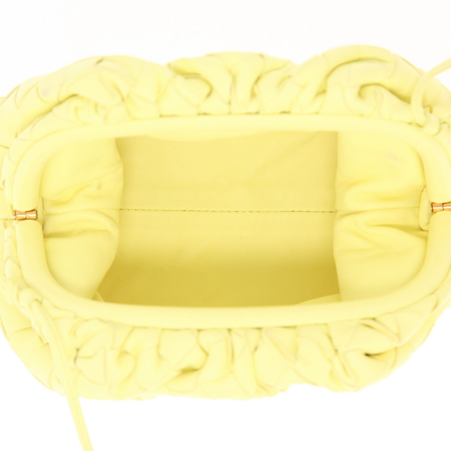 Sac/pochette Bottega Veneta  Pouch mini  en cuir tressé jaune - Detail D3
