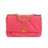 Borsa a tracolla Chanel  19 in pelle trapuntata rosa - 360 thumbnail