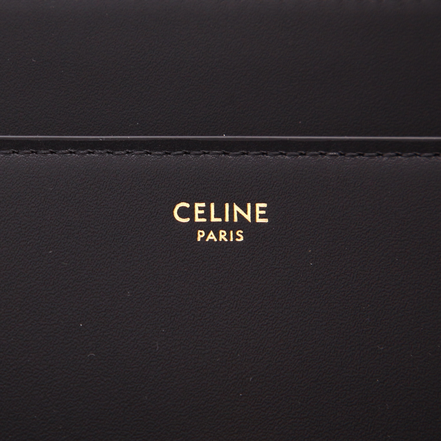 Celine  16 medium model  handbag  in black leather - Detail D2