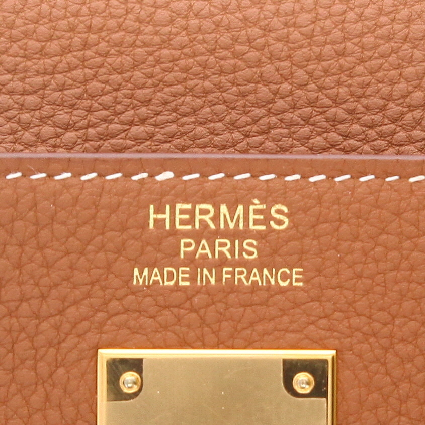 Hermès  Kelly 35 cm handbag  in gold togo leather - Detail D2
