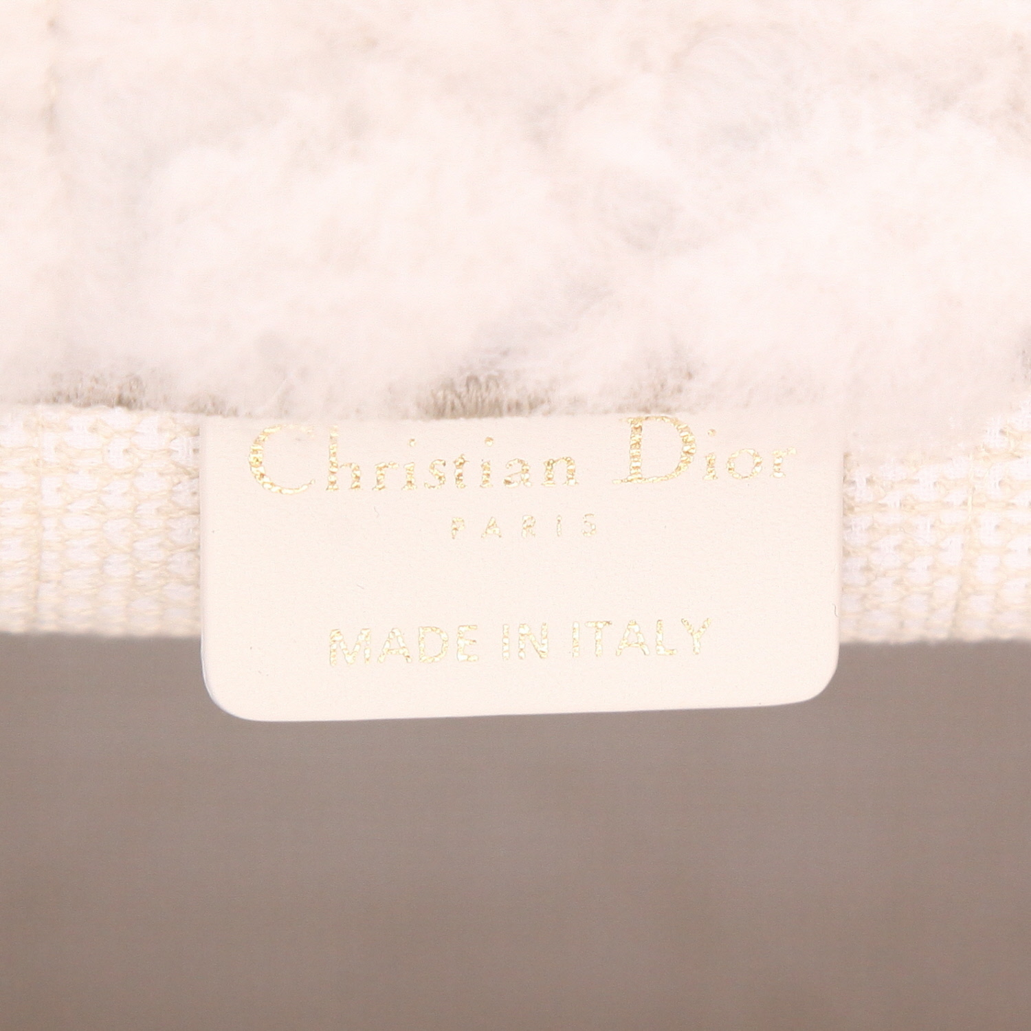 Dior  Book Tote medium model  shopping bag  in beige skin-out fur - Detail D2