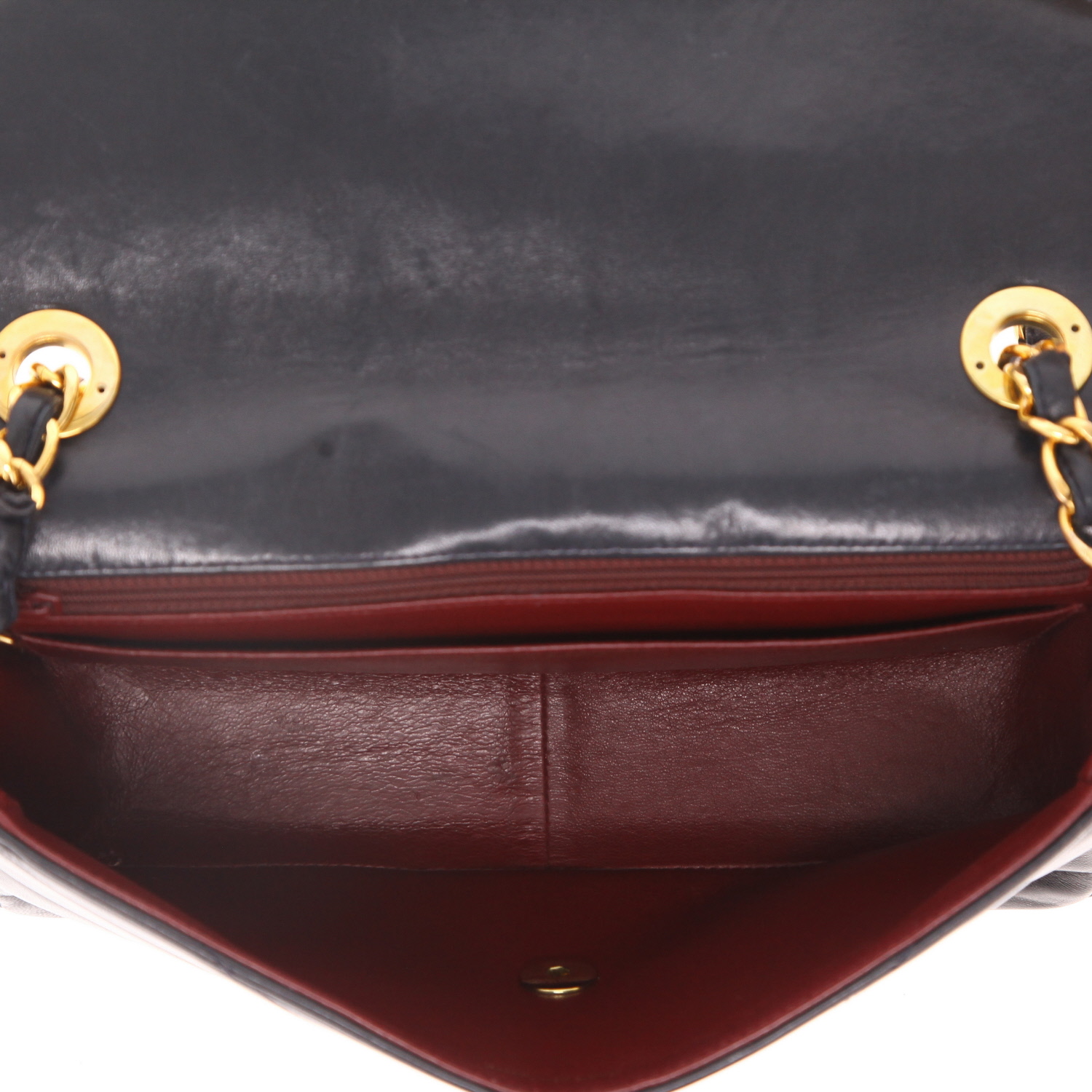 Chanel  Timeless Vintage handbag  in navy blue chevron quilted leather - Detail D3