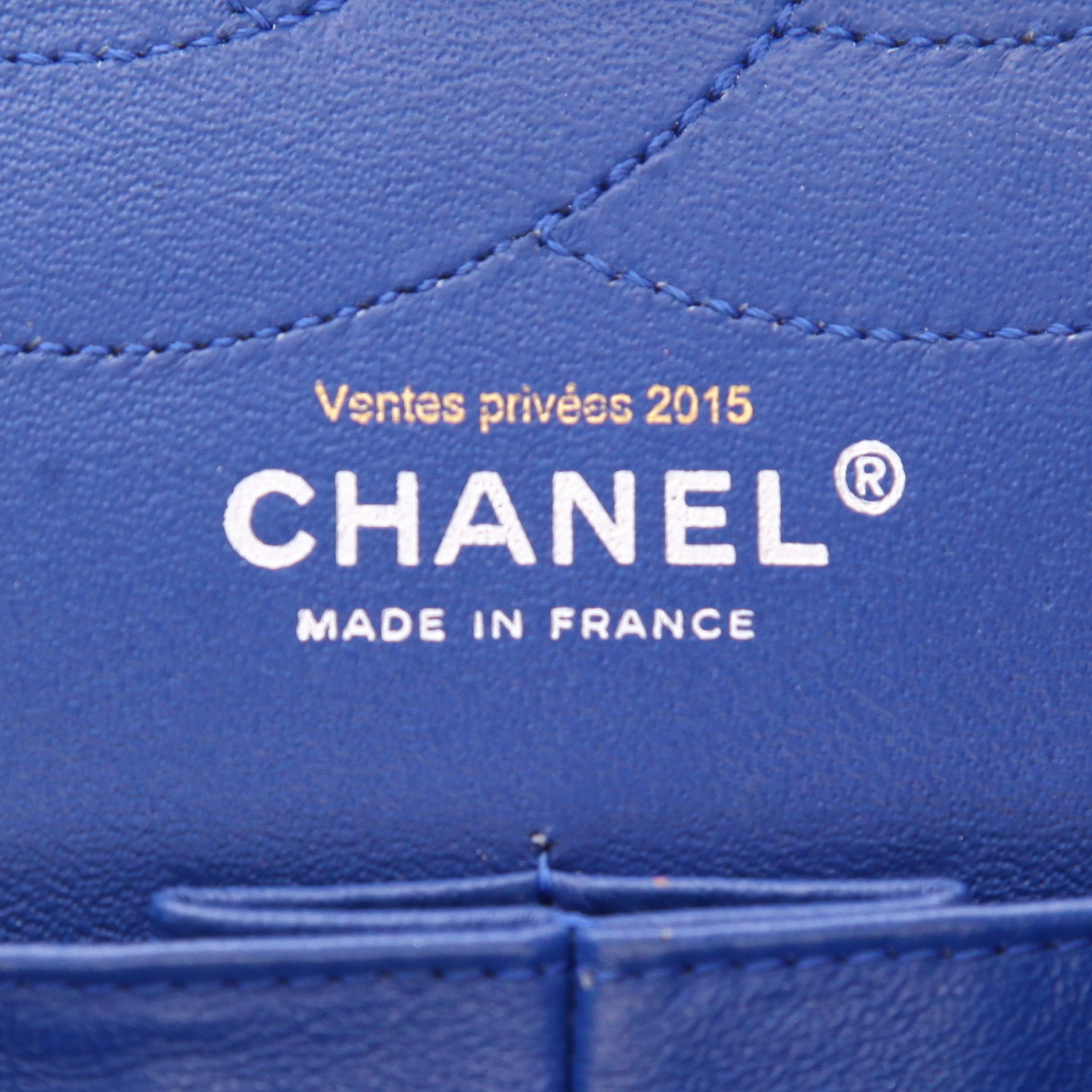 Chanel 2.55 shoulder bag  in blue jersey - Detail D2