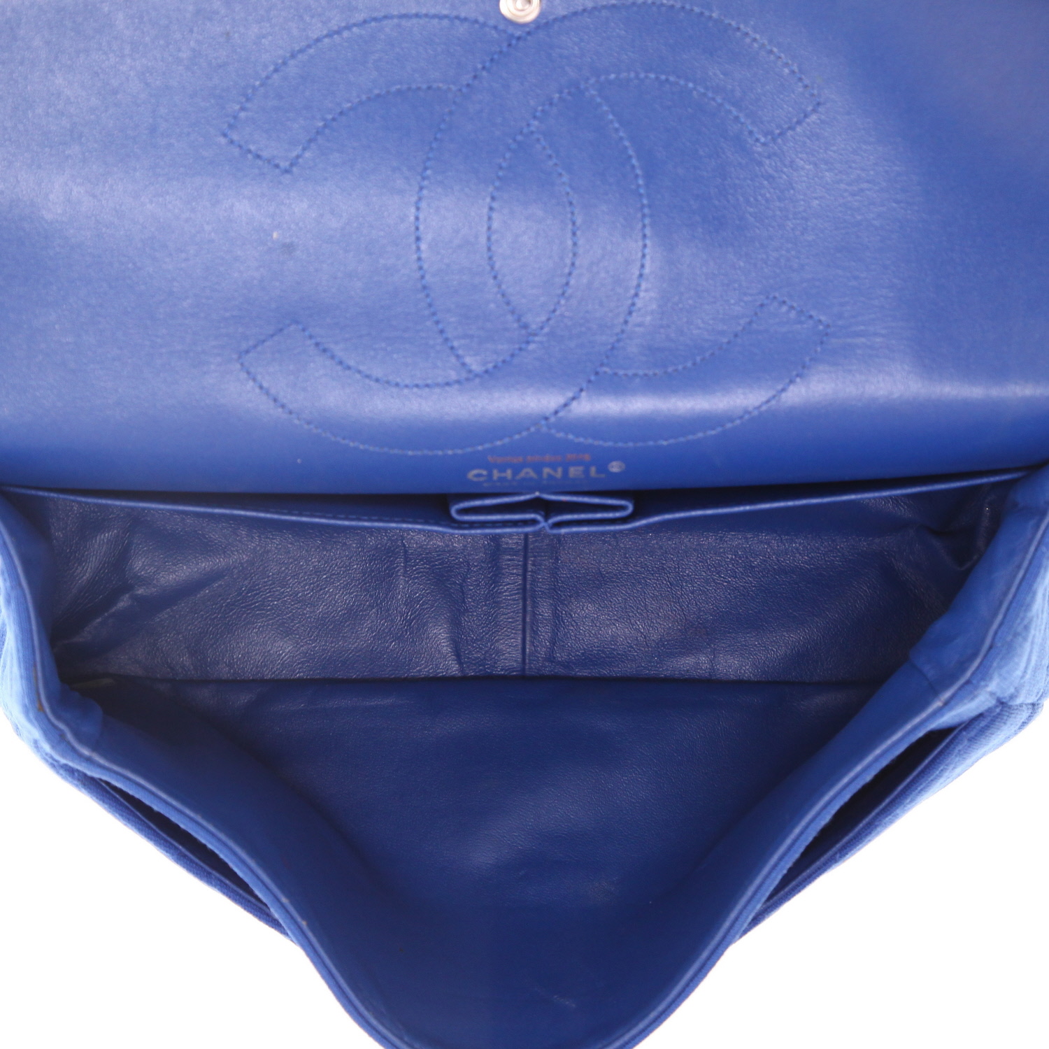 Sac bandoulière Chanel 2.55 en jersey bleu - Detail D3