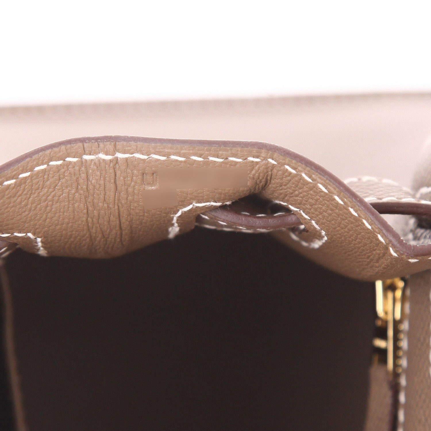 Borsa Hermès  Kelly 28 cm in pelle Epsom etoupe - Detail D4