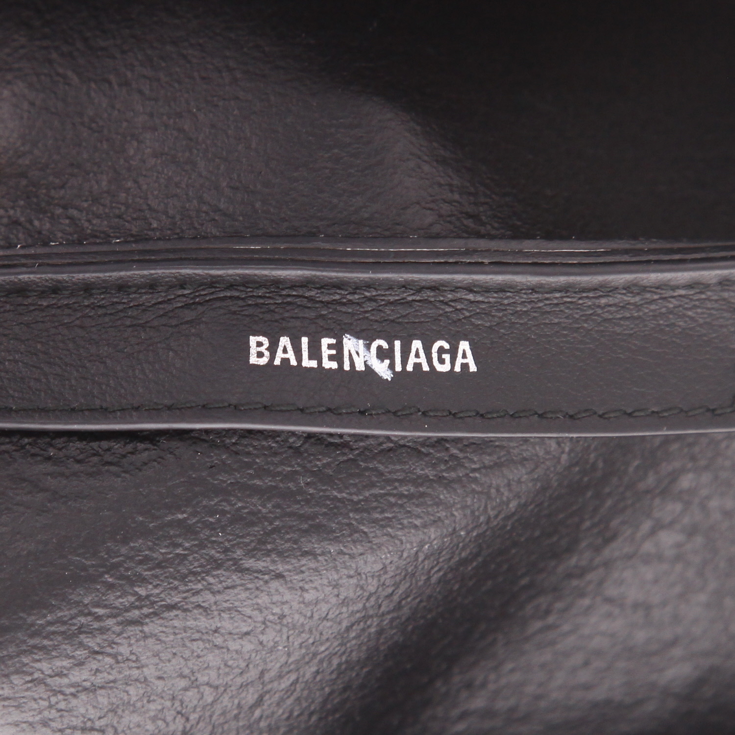 Bolso de mano Balenciaga   en cuero blanco - Detail D2