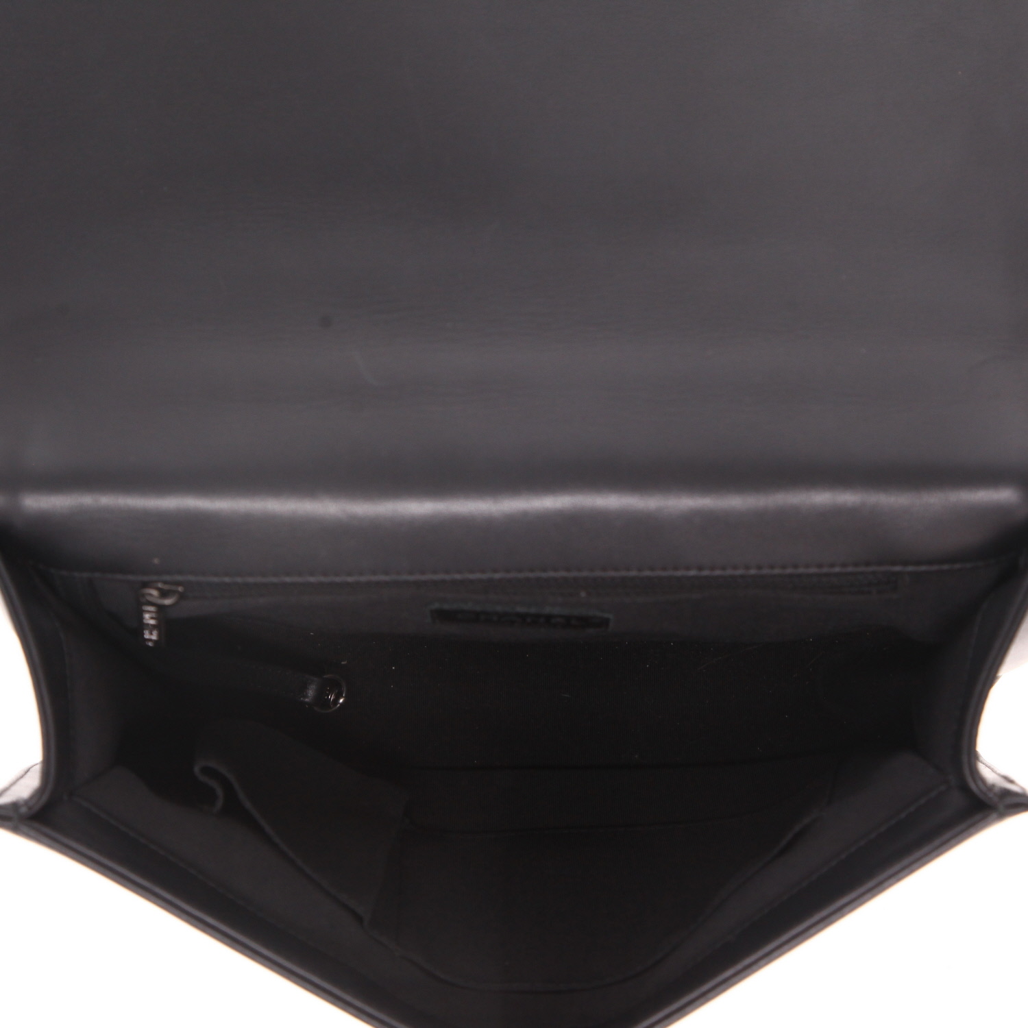 Sac à main Chanel  Boy Maxi en cuir matelassé noir - Detail D3