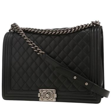 Sac à main Chanel  Boy Maxi en cuir matelassé noir