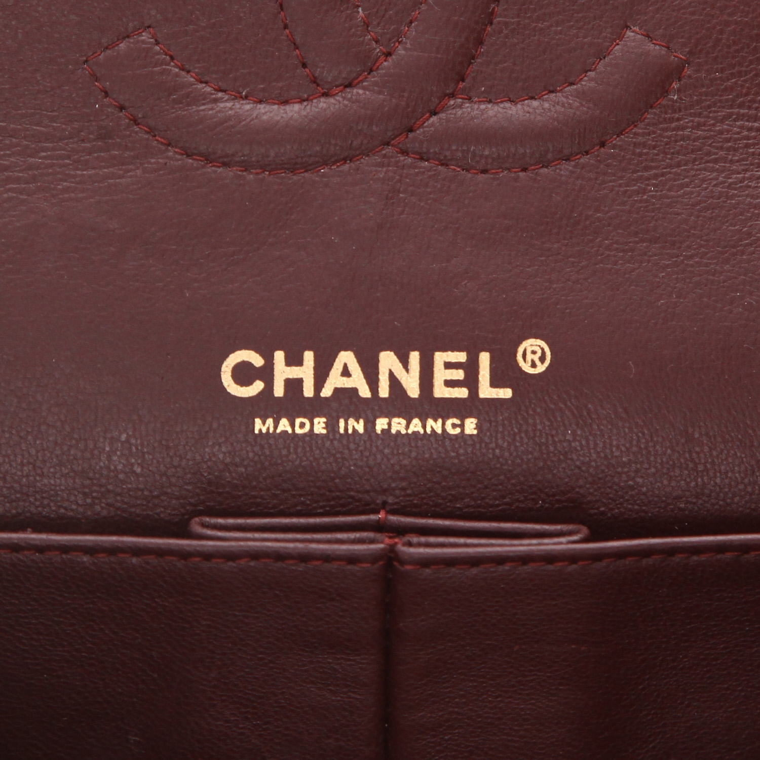 Chanel  Timeless Classic handbag  in black quilted leather - Detail D2